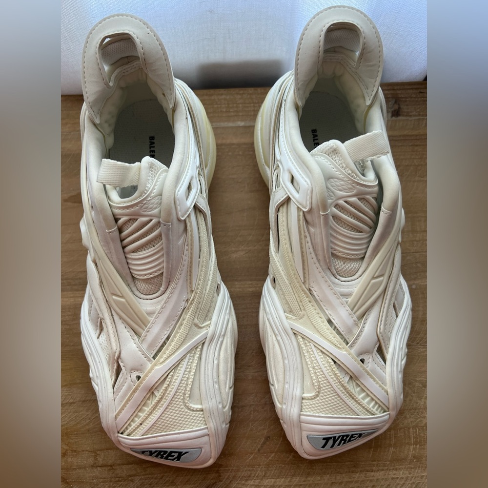 Balenciaga Women's Tyrex Low Top Sneakers in White Size 36 - Picture 4 of 12